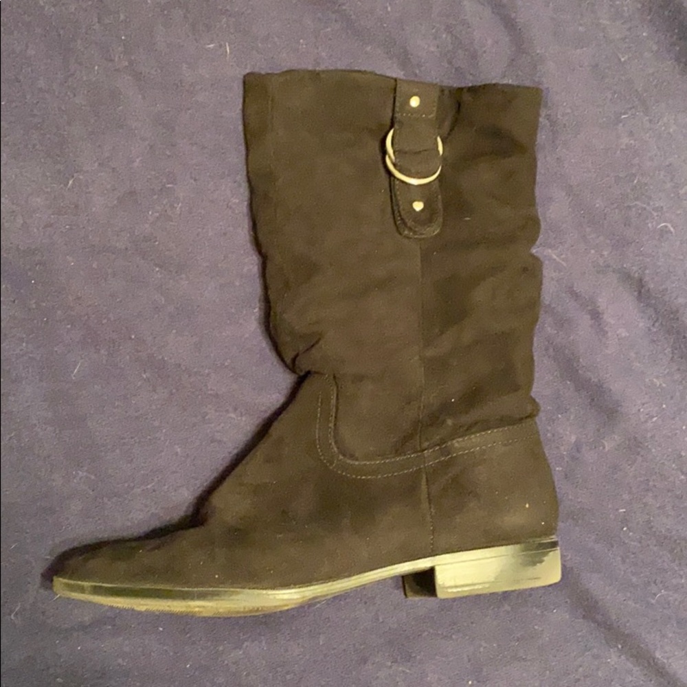 Black boots